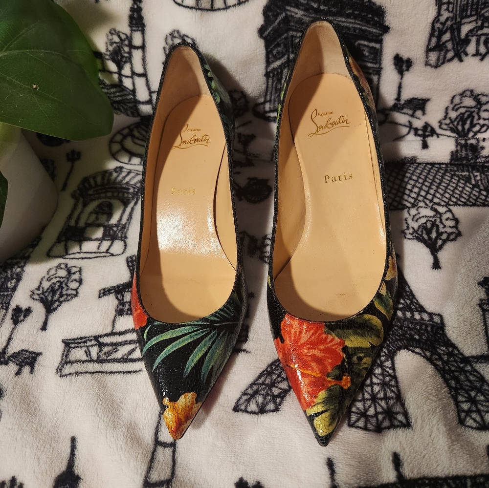 Christian Louboutin Hawaiian Print Kitten Heels - Size 40 (9.5)